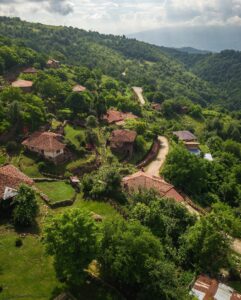 Зелените градини на село Долене